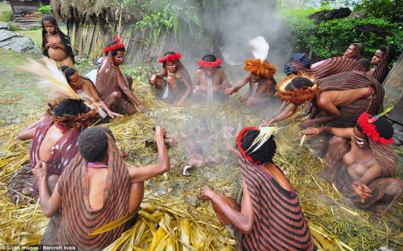 Kearifan Lokal Suku Papua Dalam Kehidupan Sehari-hari