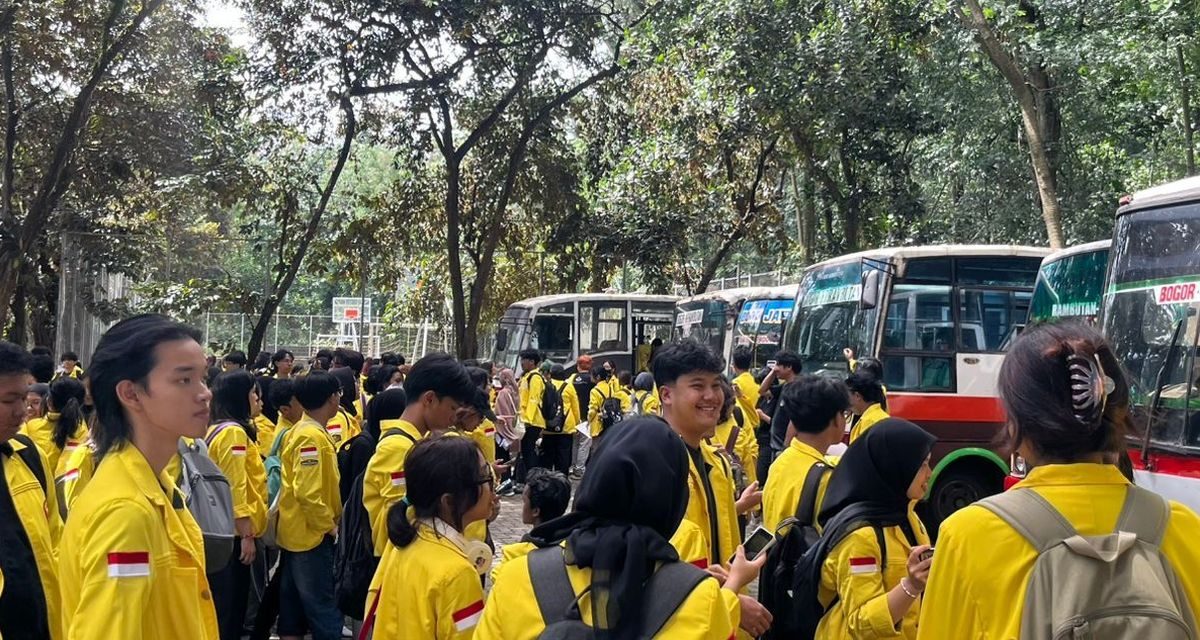 Mahasiswa UI Gelar Demo Di Bundaran HI, Kenaikan Harga BBM