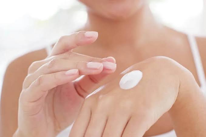 Waktu Yang Tepat Menggunakan Cream Tangan Agar Kulit Lembap