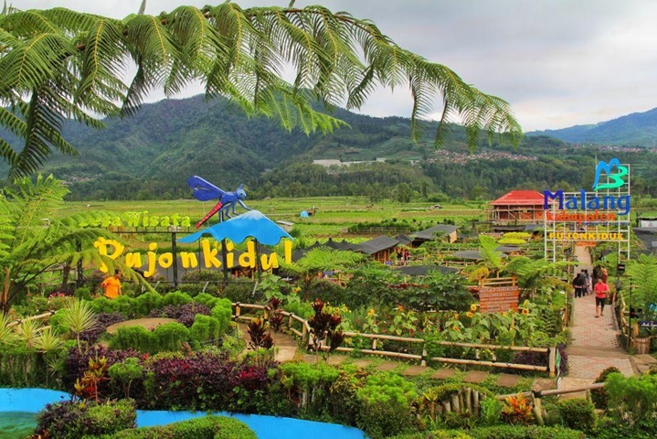Mengembangkan Potensi Lokal Pariwisata Berbasis Masyarakat