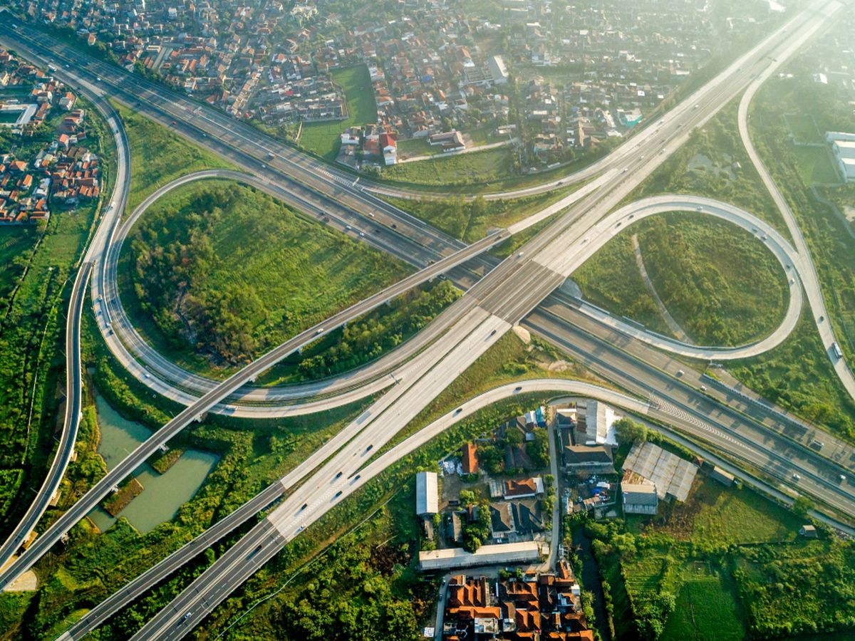 Peran Infrastruktur Dalam Mendukung Mobilitas Antarwilayah