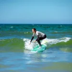 Surfing Di Bali: Persiapan Pemula Untuk Menaklukkan Ombak